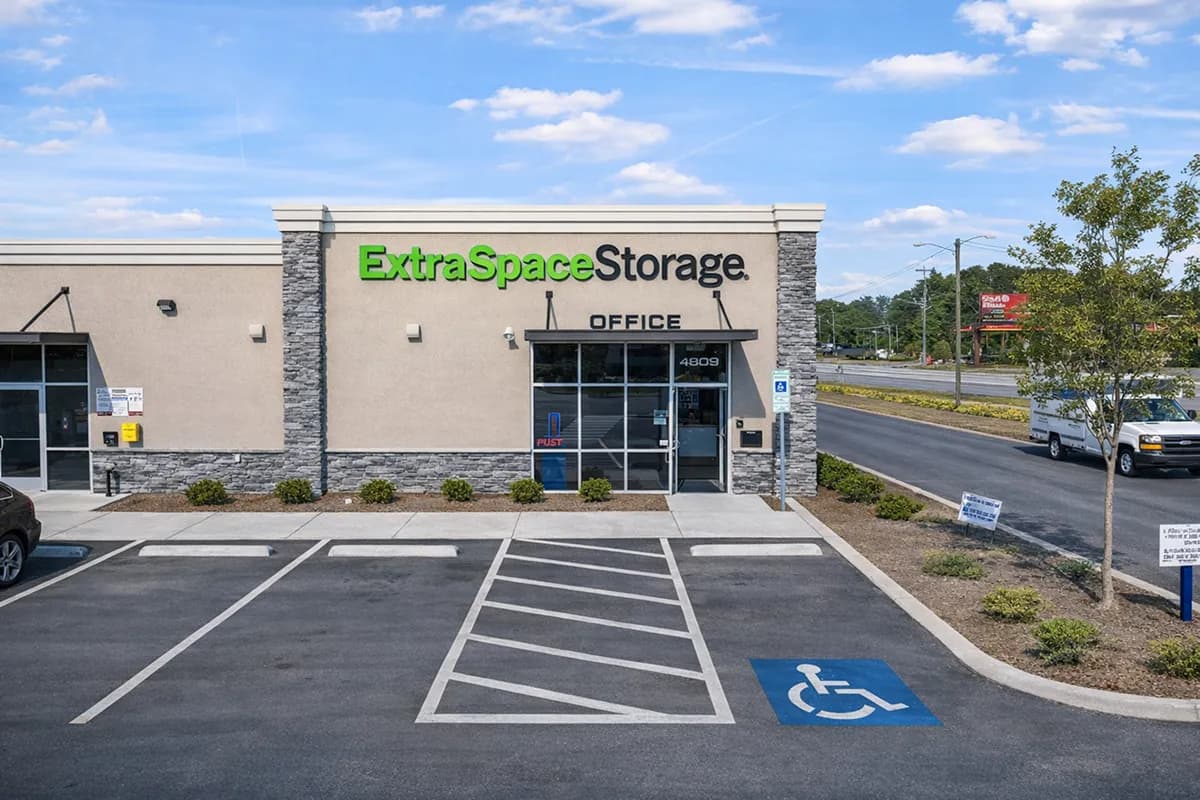 Extra Space — Fayetteville, NC